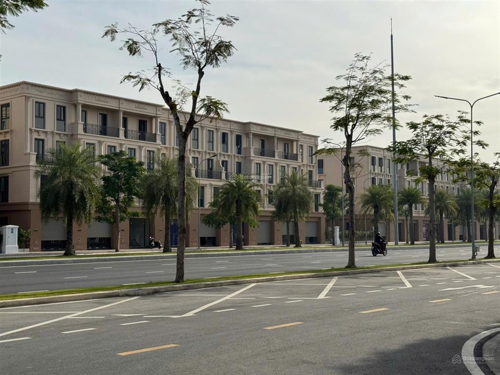 Nhà phố liền kề giá hơn 5 tỷ, nằm gần công viên,trường học,gần cao tốc dương kinh  hải phòng