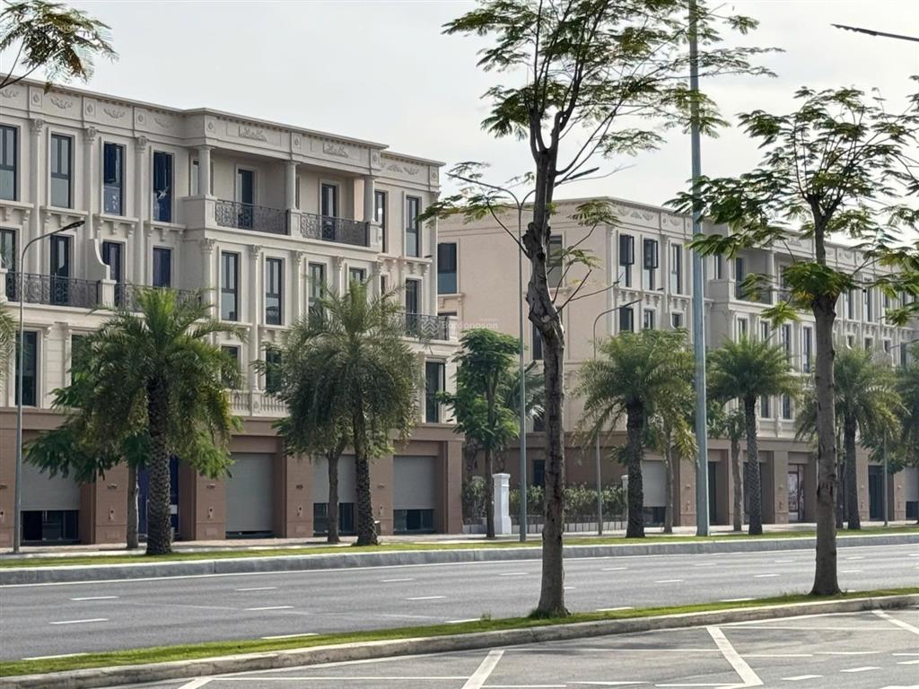 Nhà phố liền kề giá hơn 5 tỷ, nằm gần công viên,trường học,gần cao tốc dương kinh  hải phòng