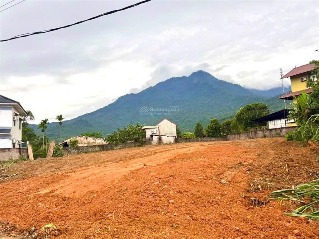 Đất thổ cư nghỉ dưỡng.view cao thoáng ôm trọn núi ba vì