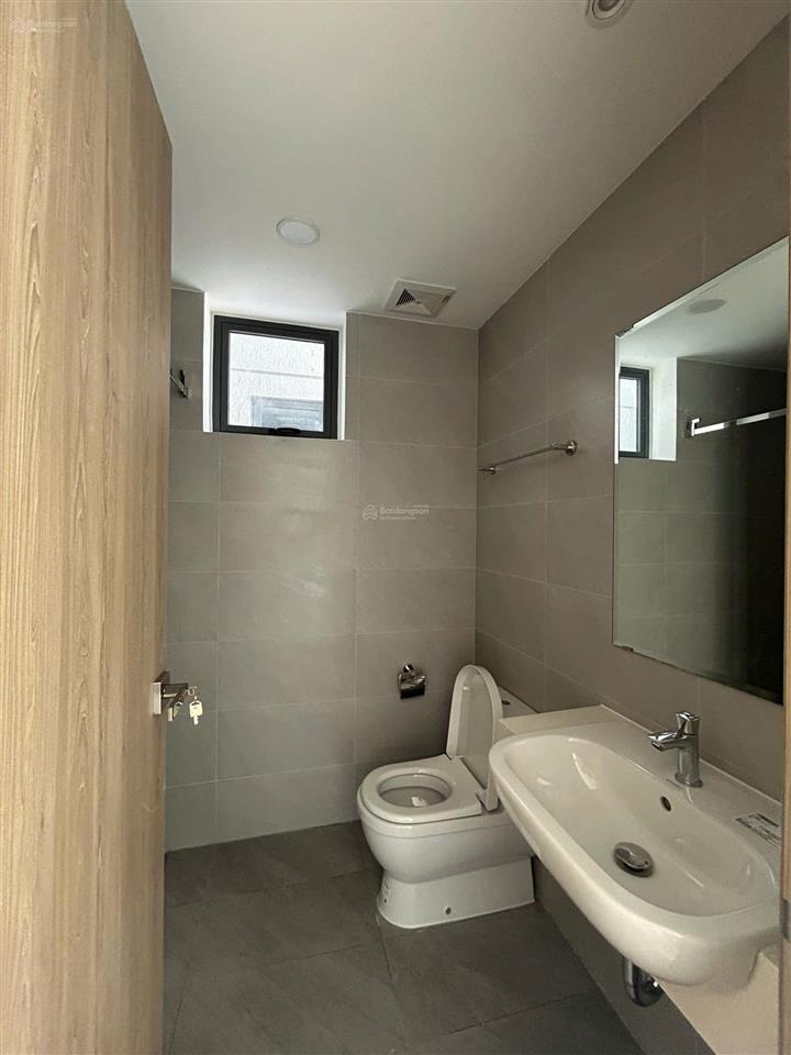 Cần bán gấp căn hộ 3pn3wc 95m2 tại quận 9 với giá chỉ 5,25 tỷ với view sông trọn đồi