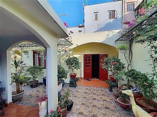 Bán biệt thự cổ điển đ. đồng nai p15 q10 ngang hiếm 18m*12m  qh nhà ra mt đ. bắc hải giá trị tăng