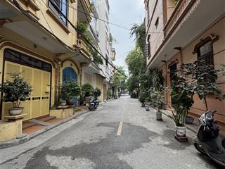 Ô cách việt hưngngô gia tự nhà đẹp dân xây , 4 tầng  phân lô cao cấp quân đội