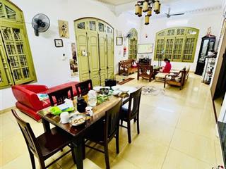 Bán gấp biệt thự riêng 218m,hơn 35 tỷ14m mặt tiền,quận cầu giấy,đầu tư mua về xây ccmn hái ra tiền