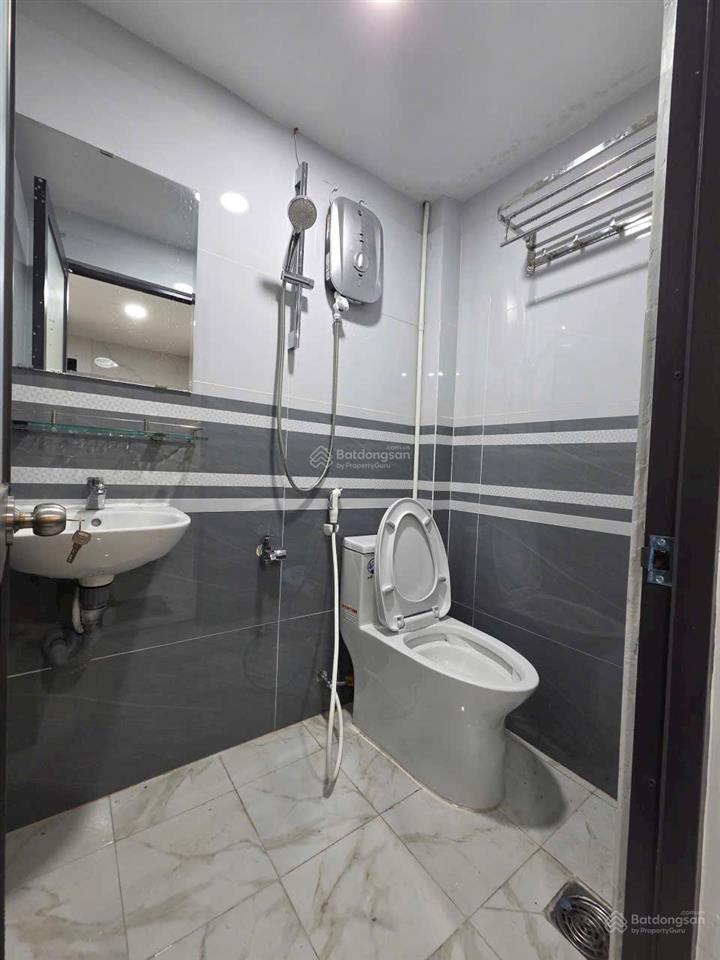 Bán nhà vị trí đẹp, nhà đẹp, giá sốc nhà mặt tiền hẻm rộng 8m, tiện ở hoặc kinh doanh đa ngàn