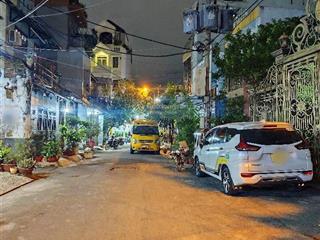 Sát emart 2  45m2  3 tầng btct  hxh