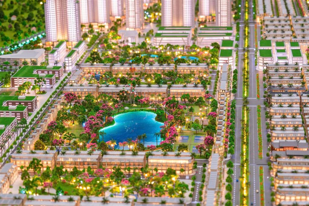 Chính chủ bán tx5 nhà biệt thự liền kề  vinhomes green city. vị trí đẹp, gần đường lớn, công viên