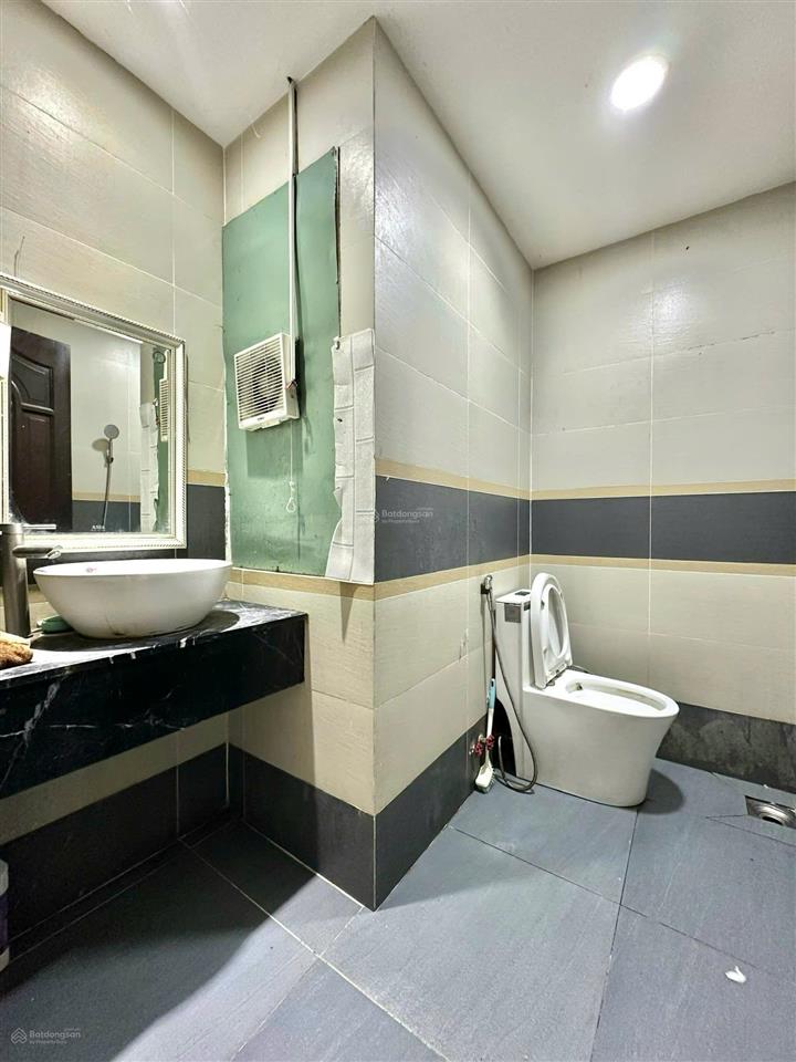 Bán cc nguyễn văn công, 90m2 3pn shcc chỉ với 6 tỷ