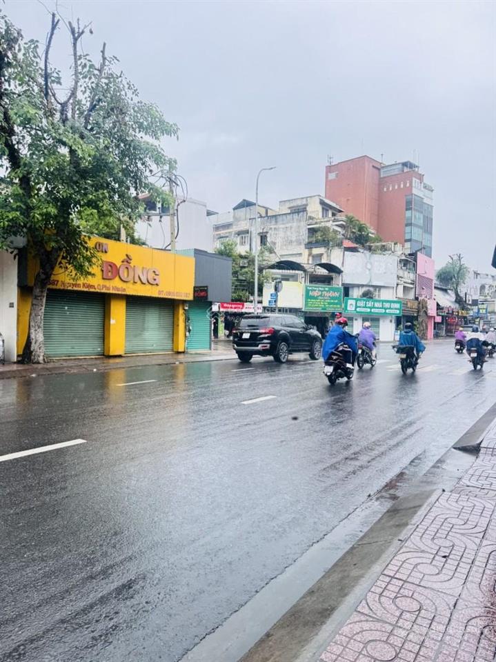 Mặt tiền giá rẻ, nguyễn kiệm, phú nhuận, 4x19, 4 tầng 5pn, chỉ 12 tỷ hơn