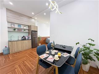 Căn hộ full nội thất có ban công layout hiện đại tại bình thạnh