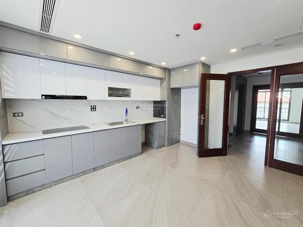 Bán gấp phân lô mạc thái tổ  nguyễn chánh  dt 60m2  vỉa hè ô tô tránh  kinh doanh  nhỉnh 29 ty