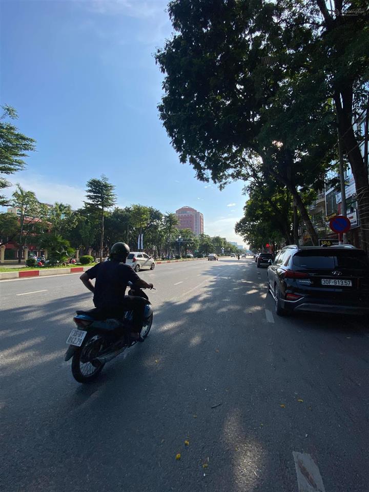 Bán phân lô hoàng quốc việt  dt 80m2  lô góc  vỉa hè kinh doanh  ô tô tránh  nhỉnh 29 tỷ