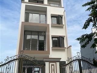 Cần tiền  ra đi gấp 19.5 tỷ, có thang máy , khu dân cư cát lái  biệt thư cao cấp full nội thất