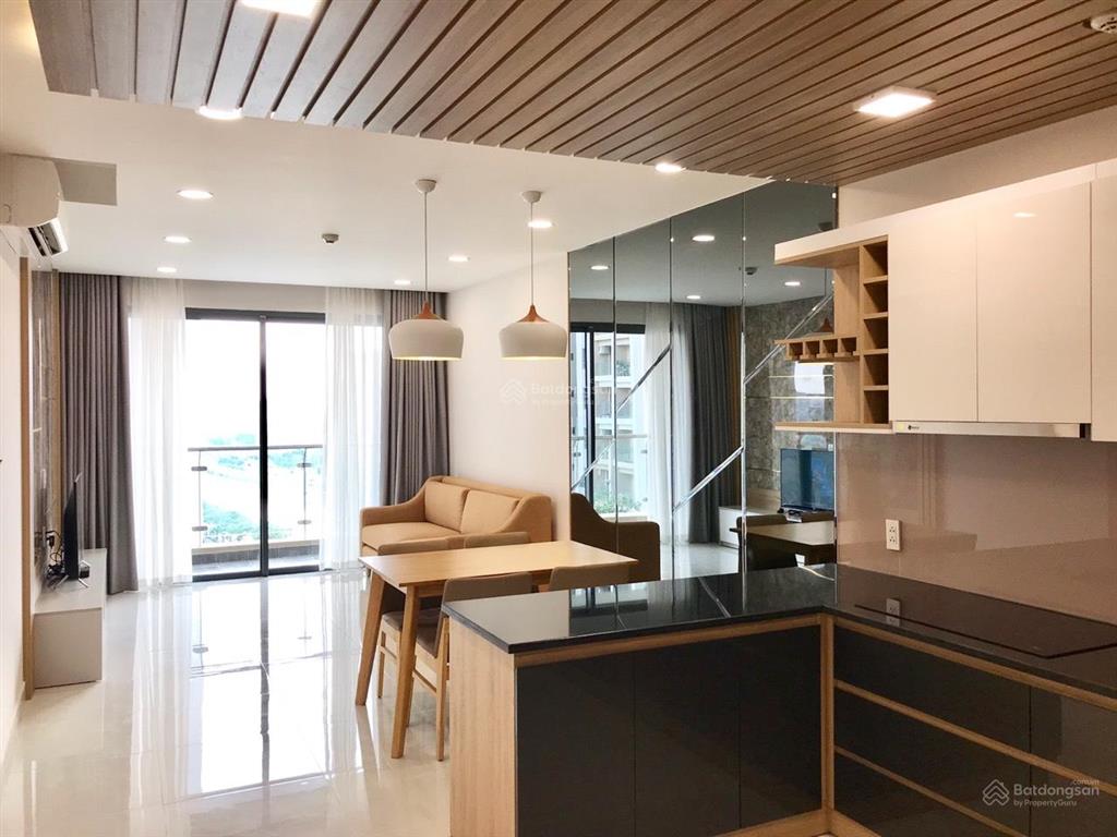 Kẹt bank bán gấp căn góc 2pn 90m2 chỉ 7,5 tỷ mt bến vân đồn, q4. tầng 25 view thoáng.  0935 386 ***