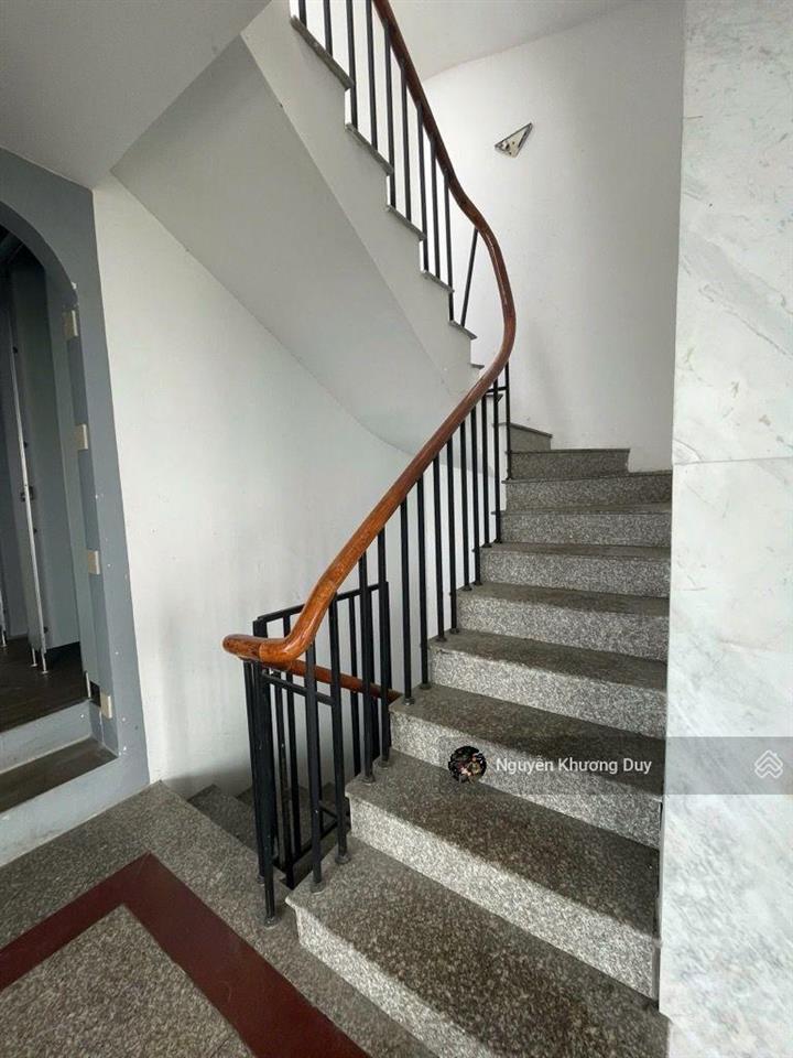 Siêu phẩm mặt hồ tây tòa nhà 9 tầng dòng tiền 200tr/tháng giới hạn người biết