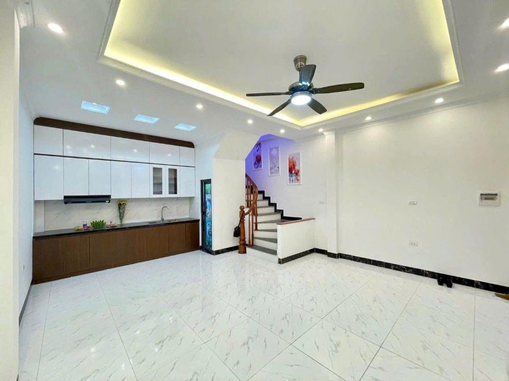 đẹp nhất cả khu các bác ơi, nhà gần trường THCS Kim Chung A - pháp lý chuẩn sang tên về