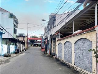 Nhà 2 tầng mặt tiền bùi chát, ngang khủng gần 15m, sát biển nguyễn tất thành