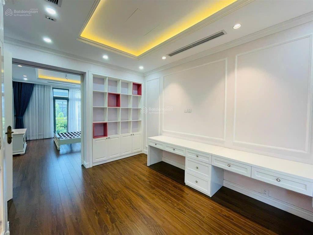 Hàng hiếm tại vinhomes riverside, 28 triệu, 90m2, 4pn, 4wc, 3 tầng