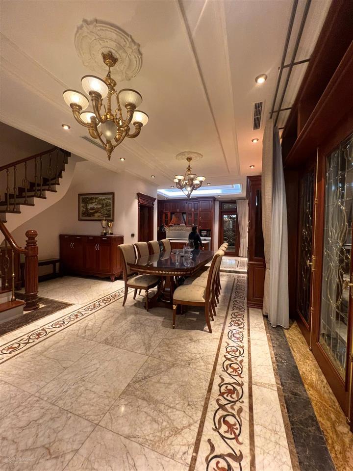 Cho thuê bt 4pn 4wc tại vinhomes riverside, 40 triệu, 168m2, hàng hot