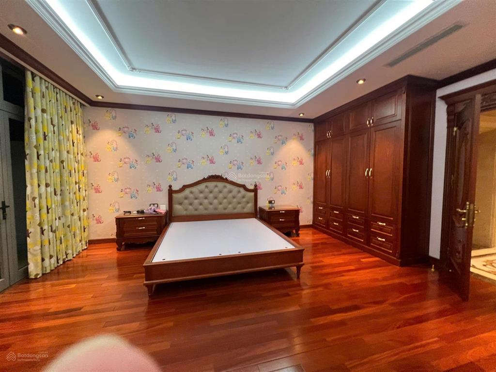 Cho thuê bt 4pn 4wc tại vinhomes riverside, 40 triệu, 168m2, hàng hot