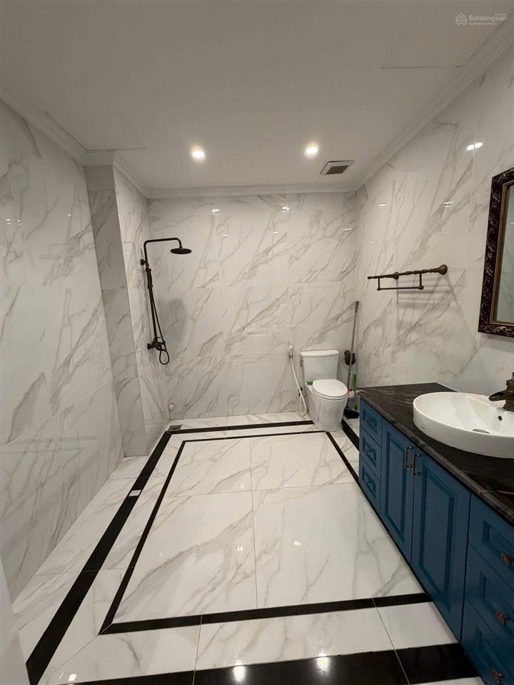 Cho thuê biệt thự 4pn, 4wc, 168m2 tại vinhomes riverside, 40 triệu vnd