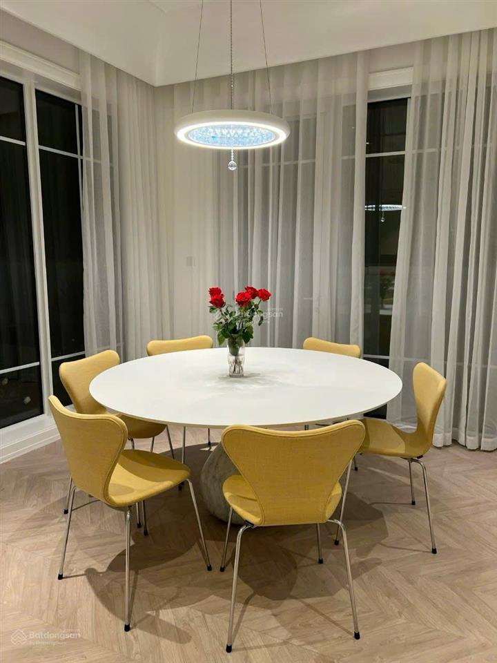 Bán bt vinhomes riverside, 79tỷ, 225m2, 4pn, 4wc, hướng đông