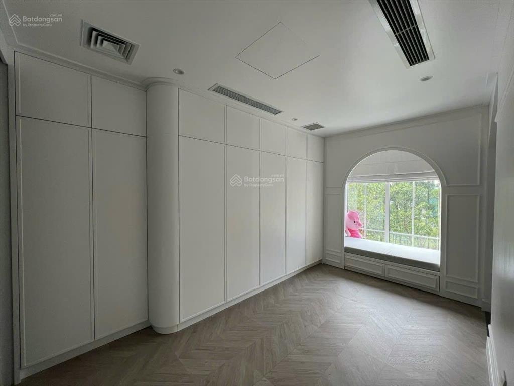 Bán bt vinhomes riverside, 79tỷ, 225m2, 4pn, 4wc, hướng đông