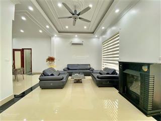 Cho thuê bt 205m2, 40 triệu vnd tại vinhomes riverside, long biên, hà nội