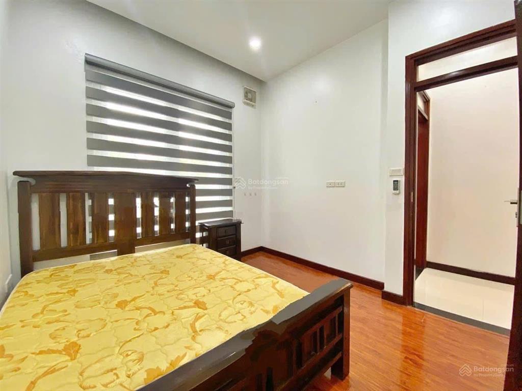Cho thuê bt 205m2, 40 triệu vnd tại vinhomes riverside, long biên, hà nội