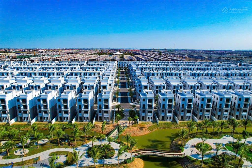 Bán gấp liền kề 75m2 đường 17m gần hồ trung tâm, dãy thiên nga đẹp nhất, chỉ 27 tỷ.