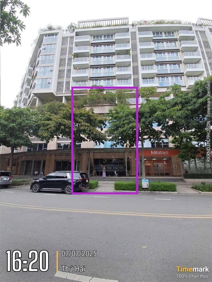 Cần ra gấp căn shophouse  apartment sarica dtsd 270m2, giá 72 tỷ