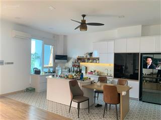 Chủ cần tiền bán gấp căn hộ . gấp gấp lắm rồi dt 119,7m2+100m2 sân thượng . giá 19,5 tỷ