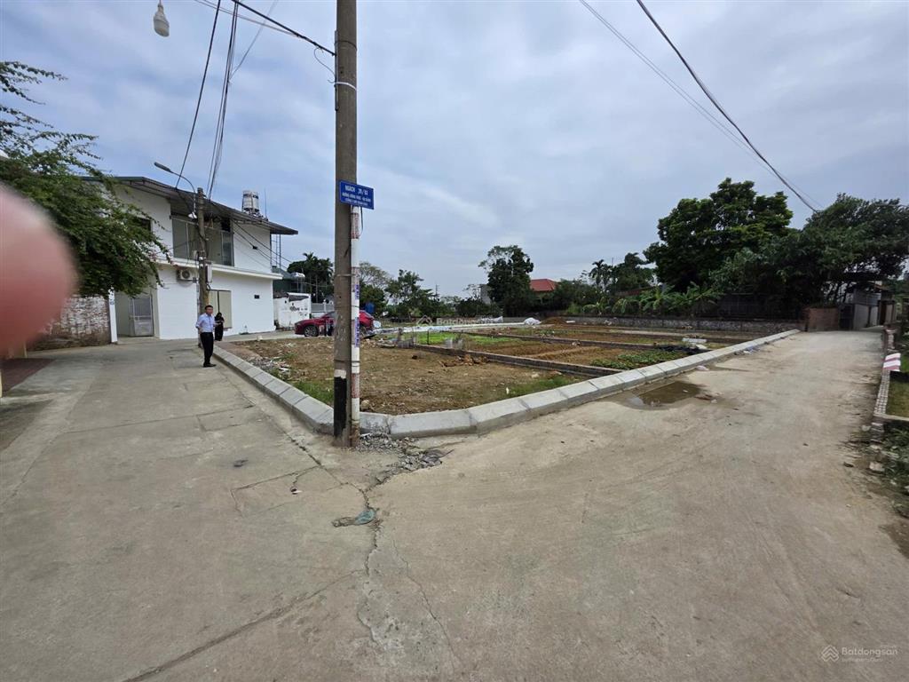 Lô góc 2 mặt tiền đất phú cát khu công nghệ cao hòa lạc giá rất tốt