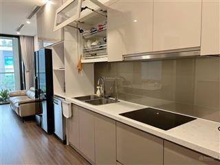 Cần bán gấp căn 2pn 2vs, view trực diện vincom long biên, hoàn thiện đẹp.