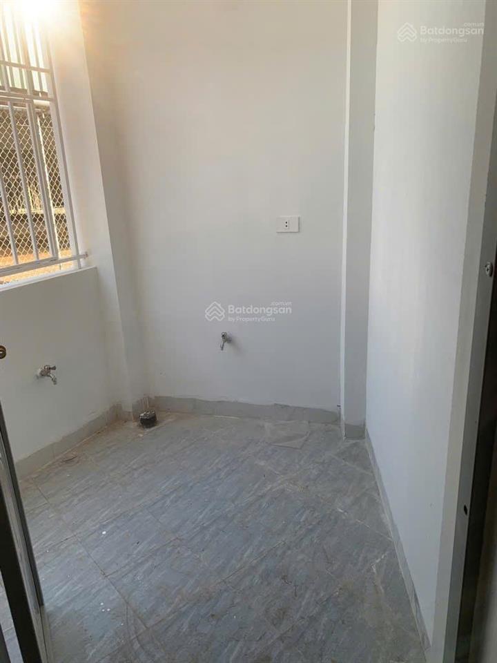 Lk chợ nhổn  đh công nghiệp  lô góc nhà 5t mới xây  ô tô tránh  5 tỷ