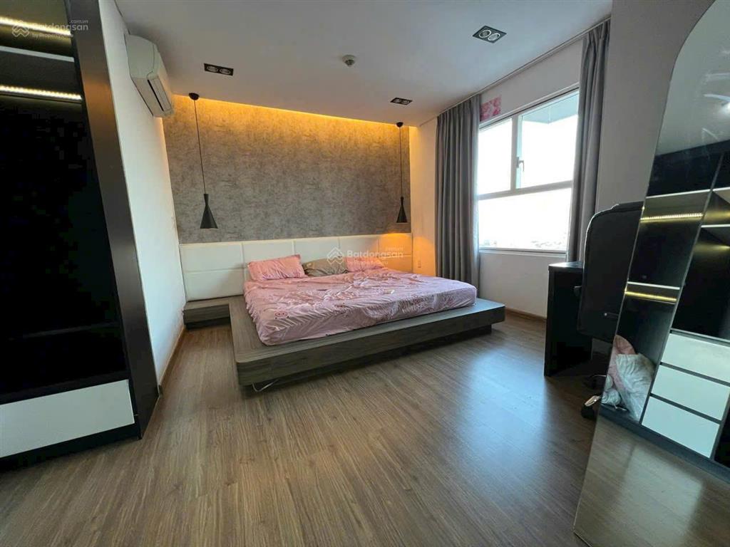 [chủ nhà cần bán gấp căn hộ sunrise city view quận 7  sổ hồng liền tay  0905.999***]