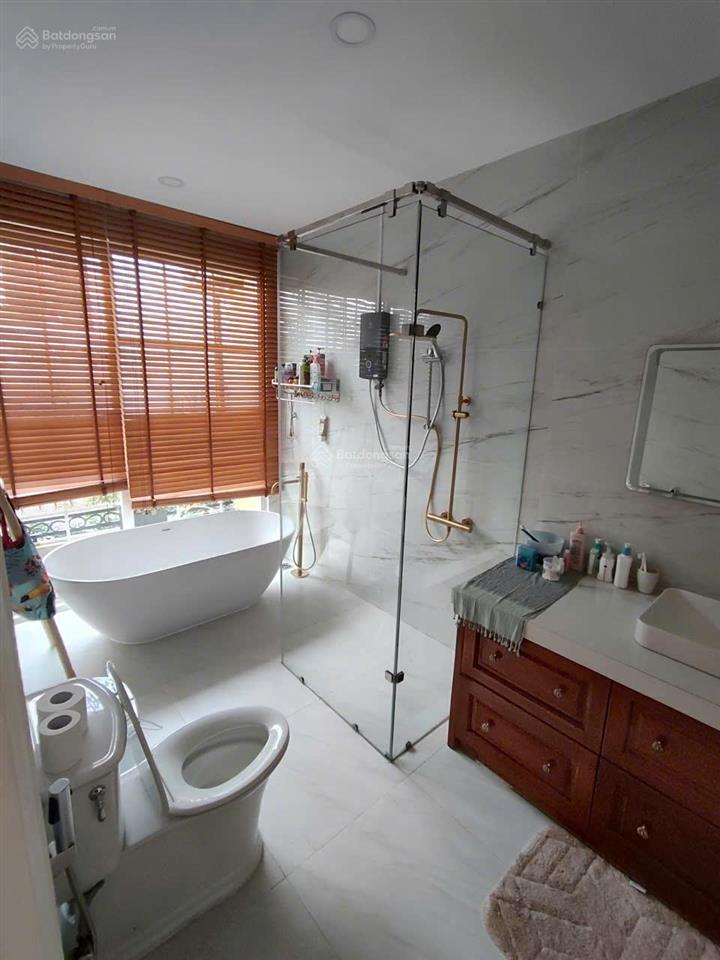 Cần bán gấp nhà 2mt thảo điền thủ đức (quận 2 cũ)  15x15m  hđt ~1 tỷ  30 tỷ