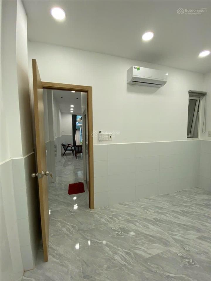 Bán nhà trung tâm quận 10  nhà mới ở ngay, full nội thất