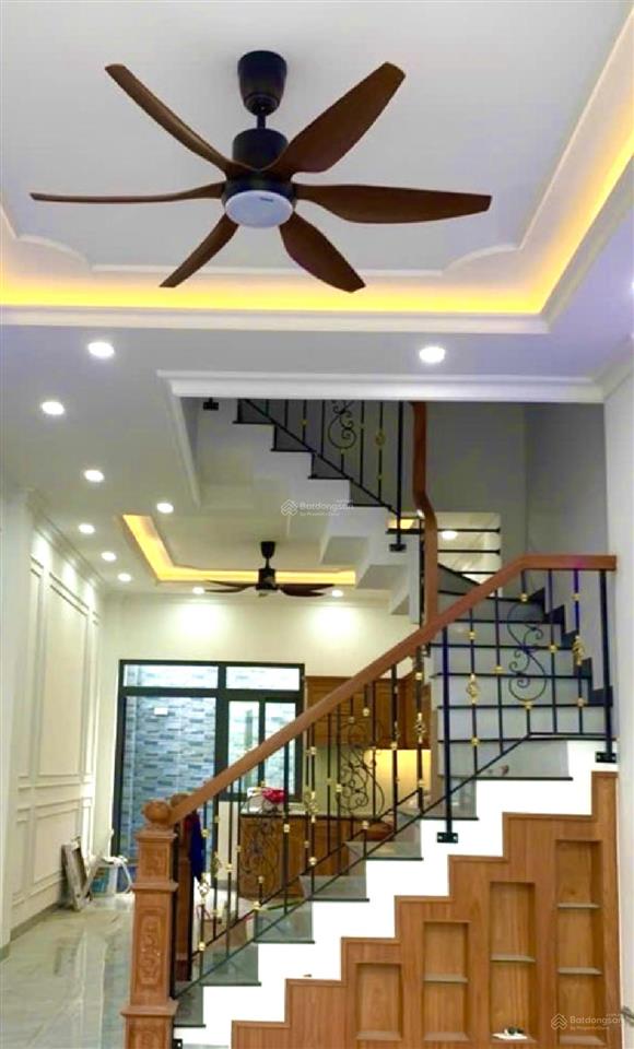 Nhà mới 4 tầng phân lô đồng bộ ở sướng ngay trung tâm thủ đức một căn nhà mới len keng, 8,1tỷ