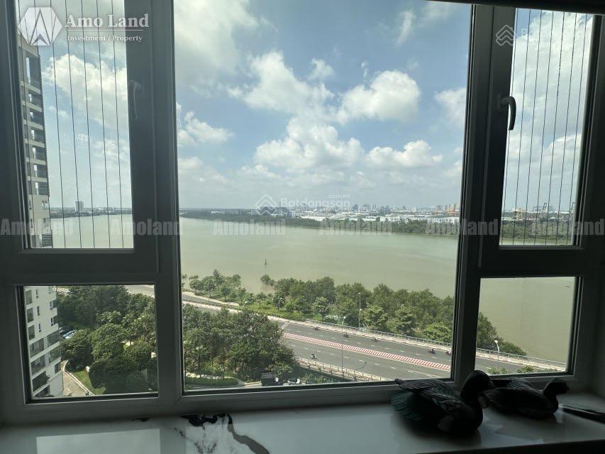 Siêu phẩm 2pn  nội thất thiết kế đẳng cấp  view sông sài gòn trực diện đắc địa  có sổ hồng  đkc