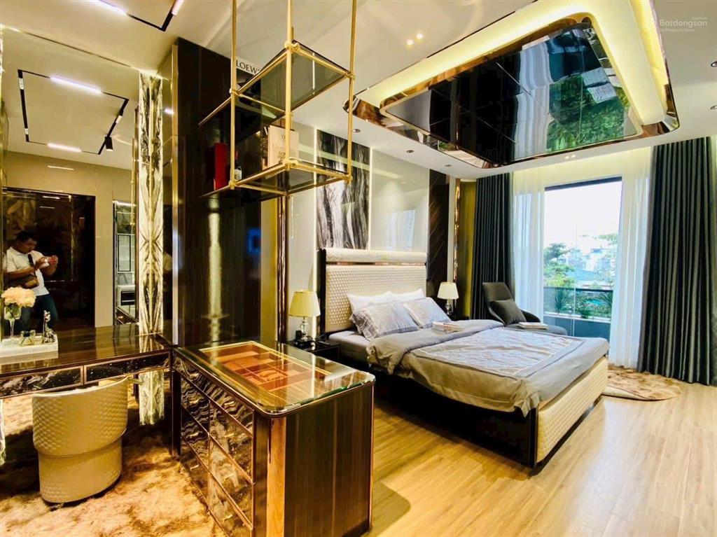 Hàng thơm mới xây dựng, đường nguyễn văn thươngq.bình thạnh. giá 4tỷ050/87,5m2, gần chợ văn thánh.