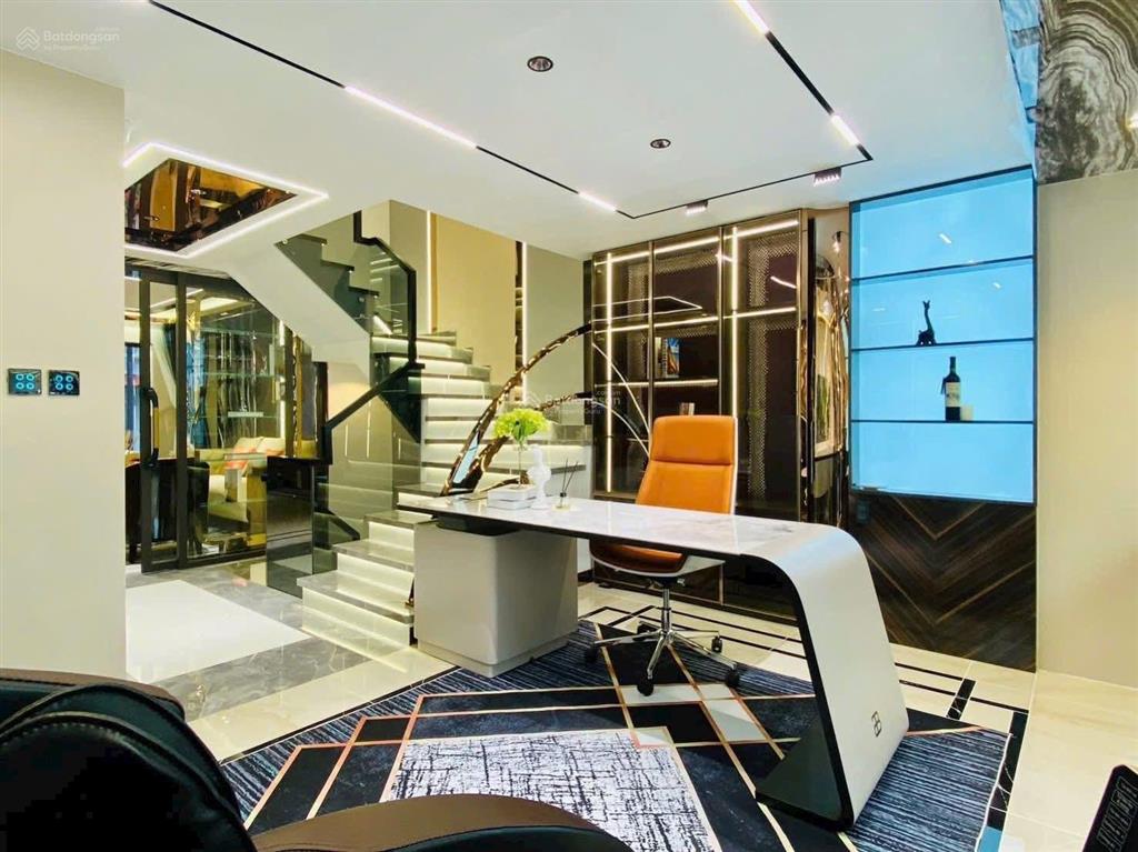 Hàng thơm mới xây dựng, đường nguyễn văn thươngq.bình thạnh. giá 4tỷ050/87,5m2, gần chợ văn thánh.