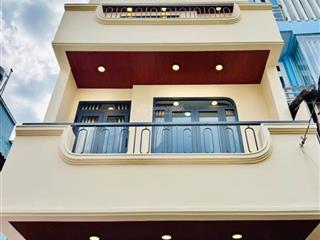 Xoay vốn bán nhà đ. thành thái  q10 đang cho thuê 20 triệu. giá 3tỷ250/ 79,04m2. gần vạn hạnh mall