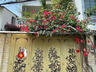 Mặt tiền hẻm nhựa 6m  diện tích 67m2(ngang 4,5m dài 17m) 3 tầng nhỉnh 7 tỷ xíu