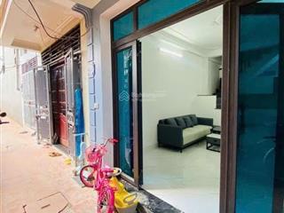 Bán nhà đường giải phóng 30m2, 5 tầng nhà mới, ô tô đỗ cách 10m, gần hồ linh đàm, giá 7.2 tỷ