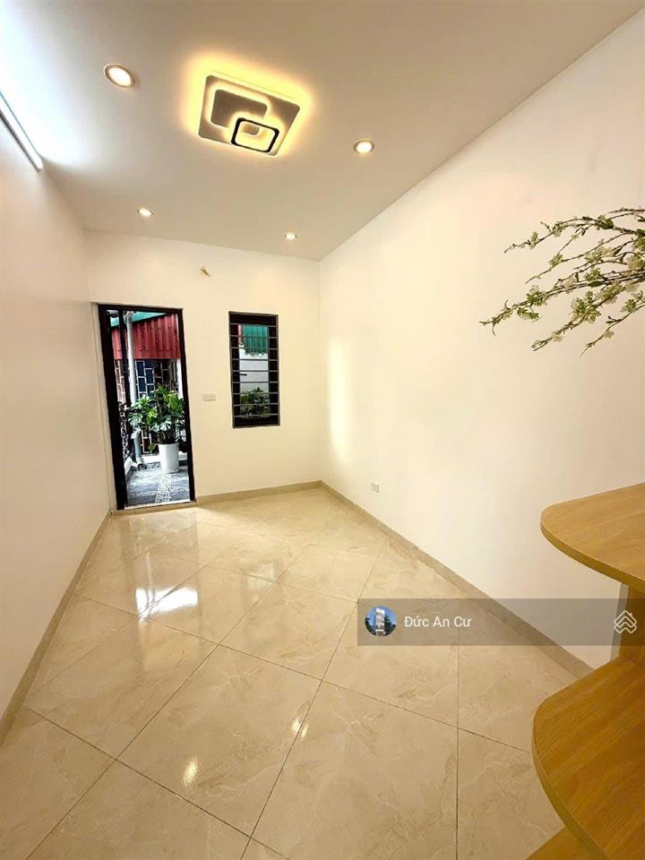 Bán nhà phố bạch mai, chỉ hơn 5 tỷ giữa trung tâm thành phố đi lại thuận lợi, tiện ích ngập tràn