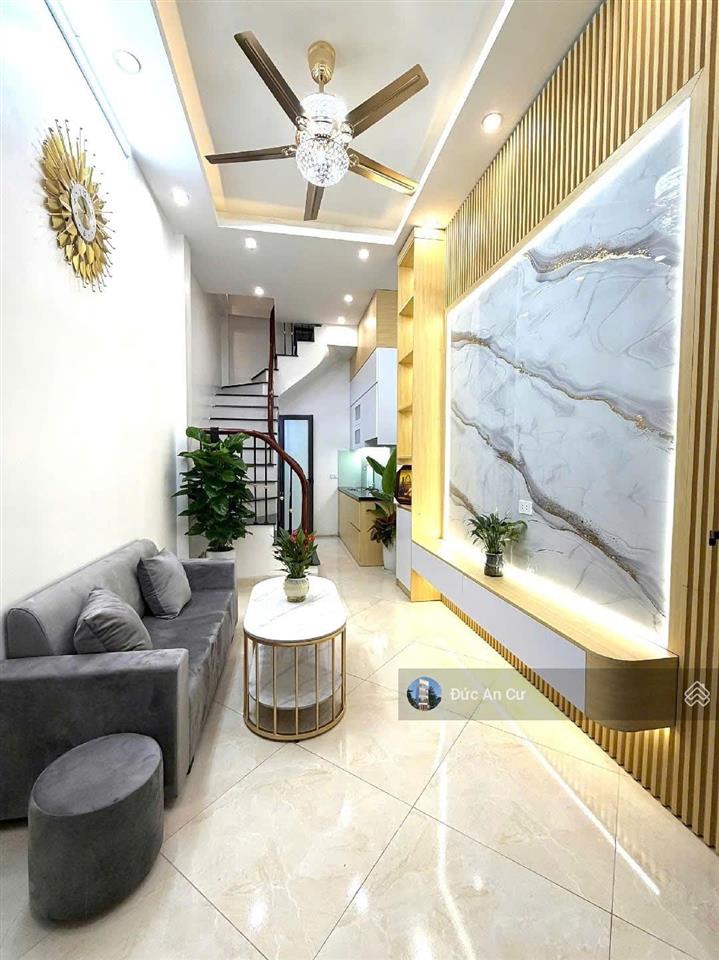 Bán nhà phố bạch mai, chỉ hơn 5 tỷ giữa trung tâm thành phố đi lại thuận lợi, tiện ích ngập tràn