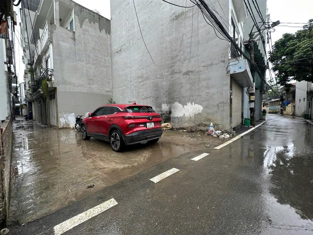 Bán nhà đẹp đông la  hà đông . vị trí thuận tiện  nội thất đẹp  vào ở ngay