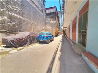 Hiếm trong phân khúc ngô quyền hà đông 50m , mặt tiền 3,5m , nhà mới vào ở ngay đón tết !