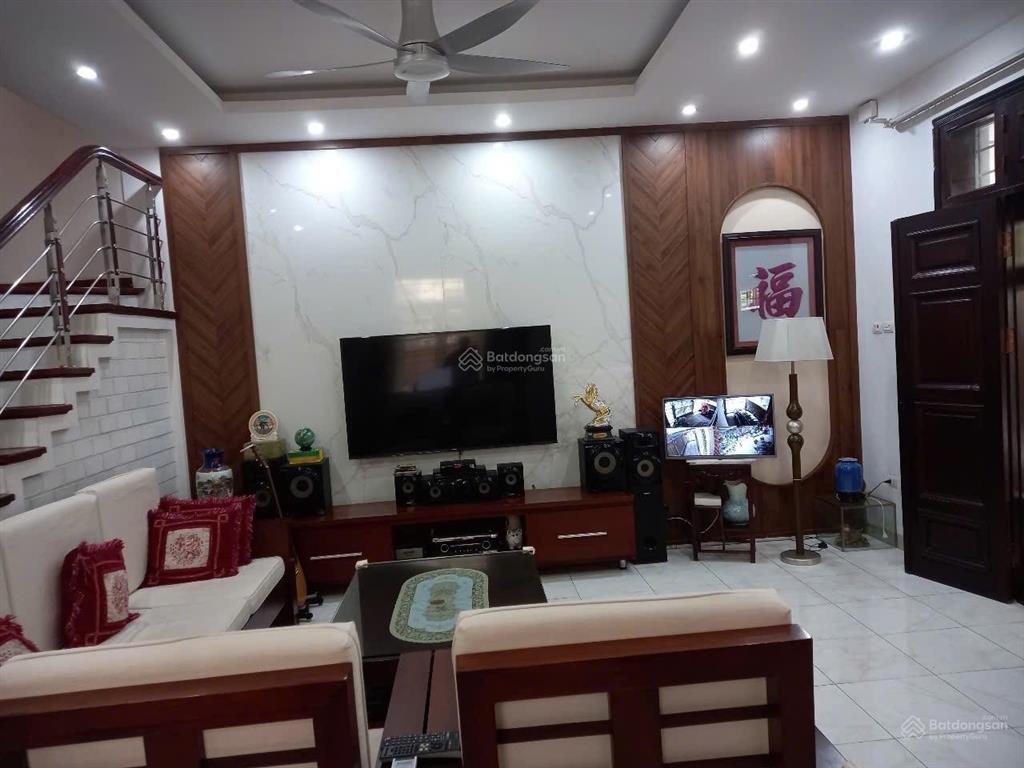 Bán biệt thự làng việt kiều châu âu 135m2 2 mặt đường full nội thất đang cho thuê 0927 113 ***
