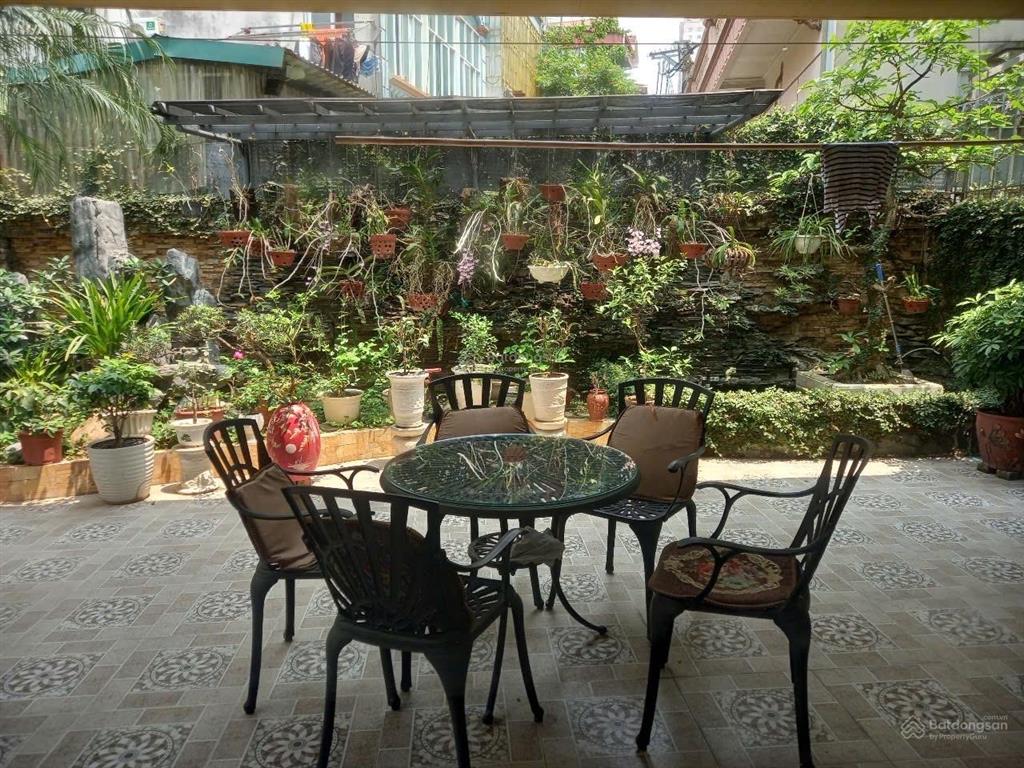 Bán biệt thự làng việt kiều châu âu 135m2 2 mặt đường full nội thất đang cho thuê 0927 113 ***